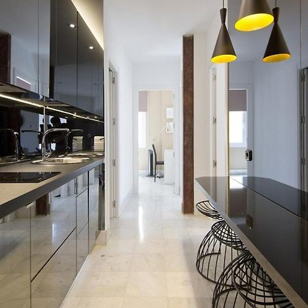 Amazinn Places Embajadores I Madrid Bagian luar foto