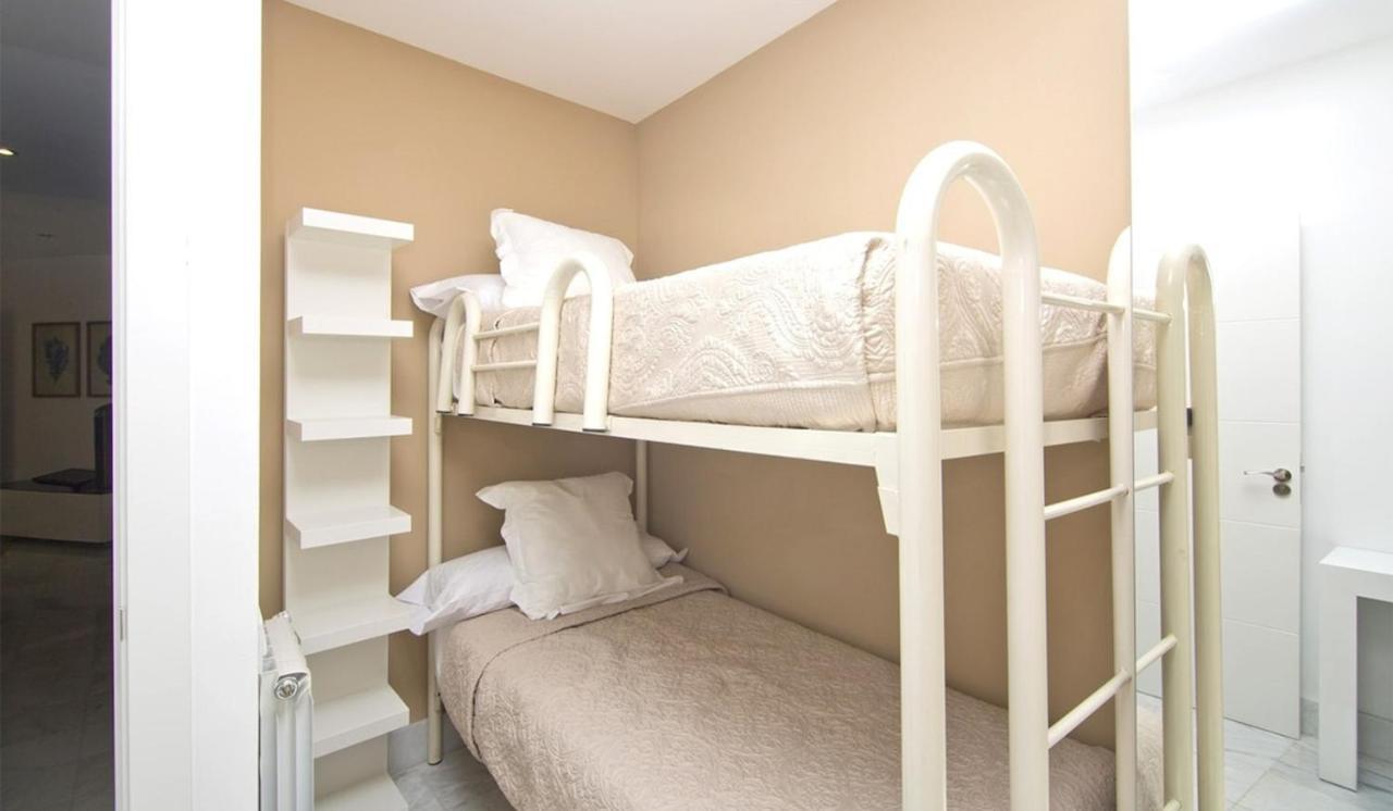 Amazinn Places Embajadores I Madrid Bagian luar foto