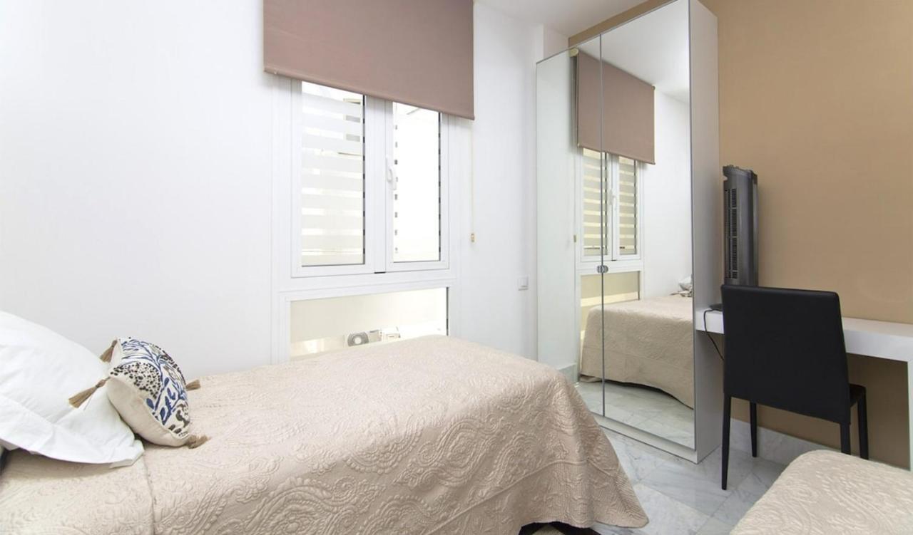 Amazinn Places Embajadores I Madrid Bagian luar foto
